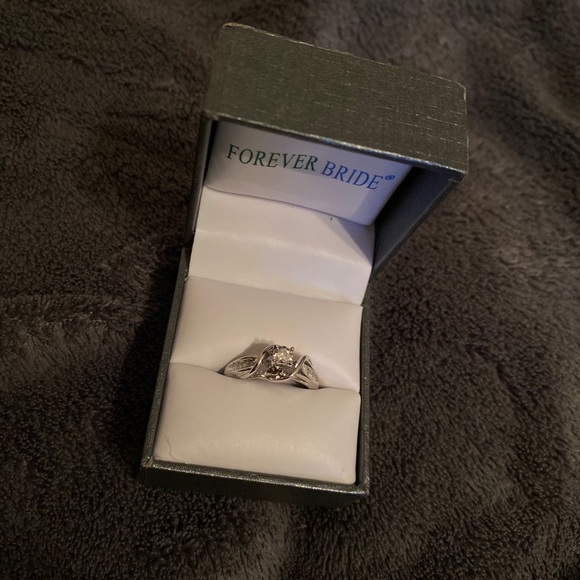 Ring - Picture 5 of 5